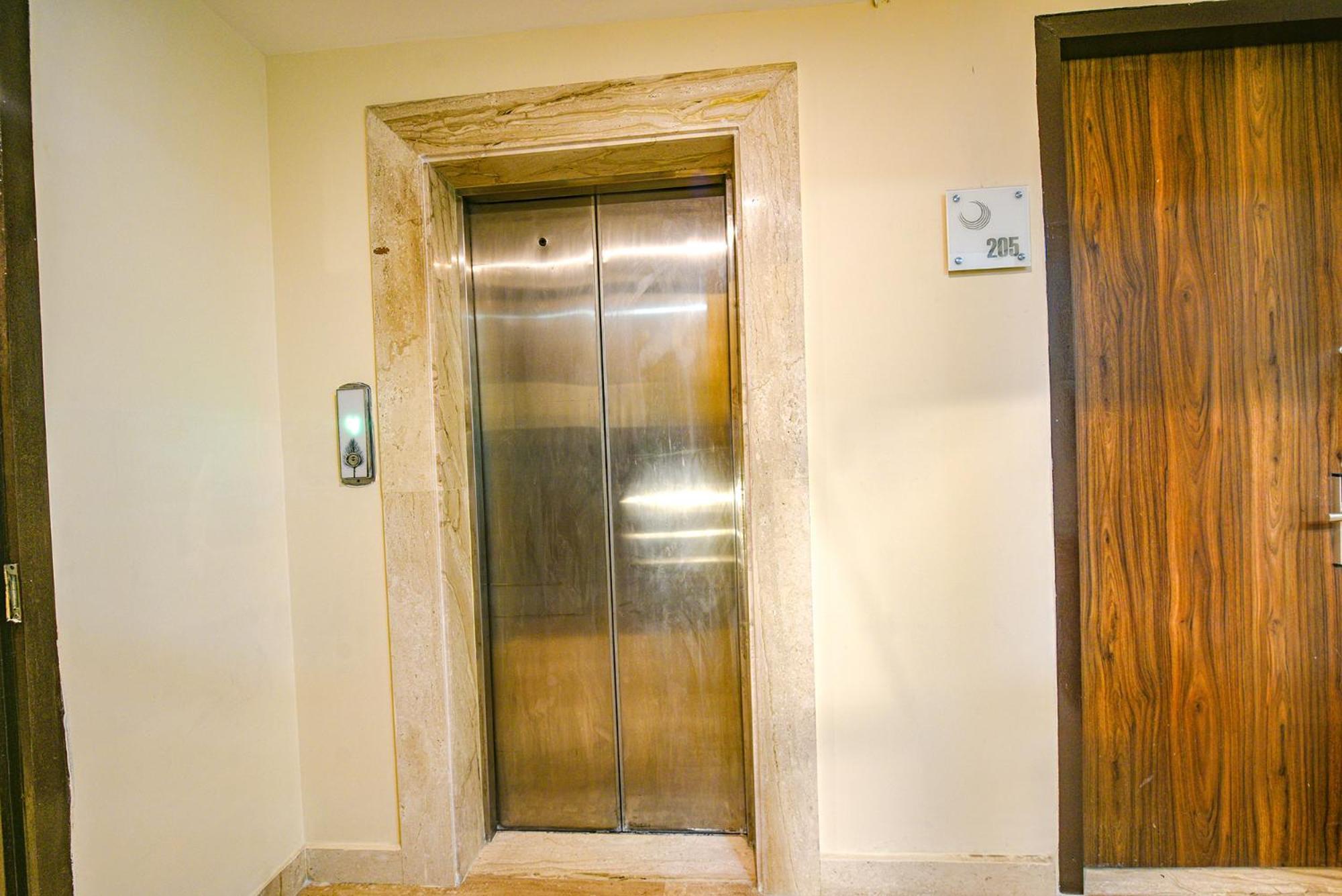 Fabhotel Aashraye Ню Делхи Екстериор снимка