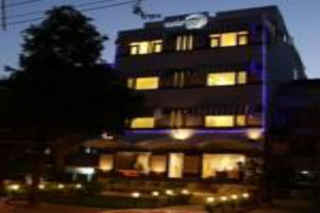 Fabhotel Aashraye Ню Делхи Екстериор снимка